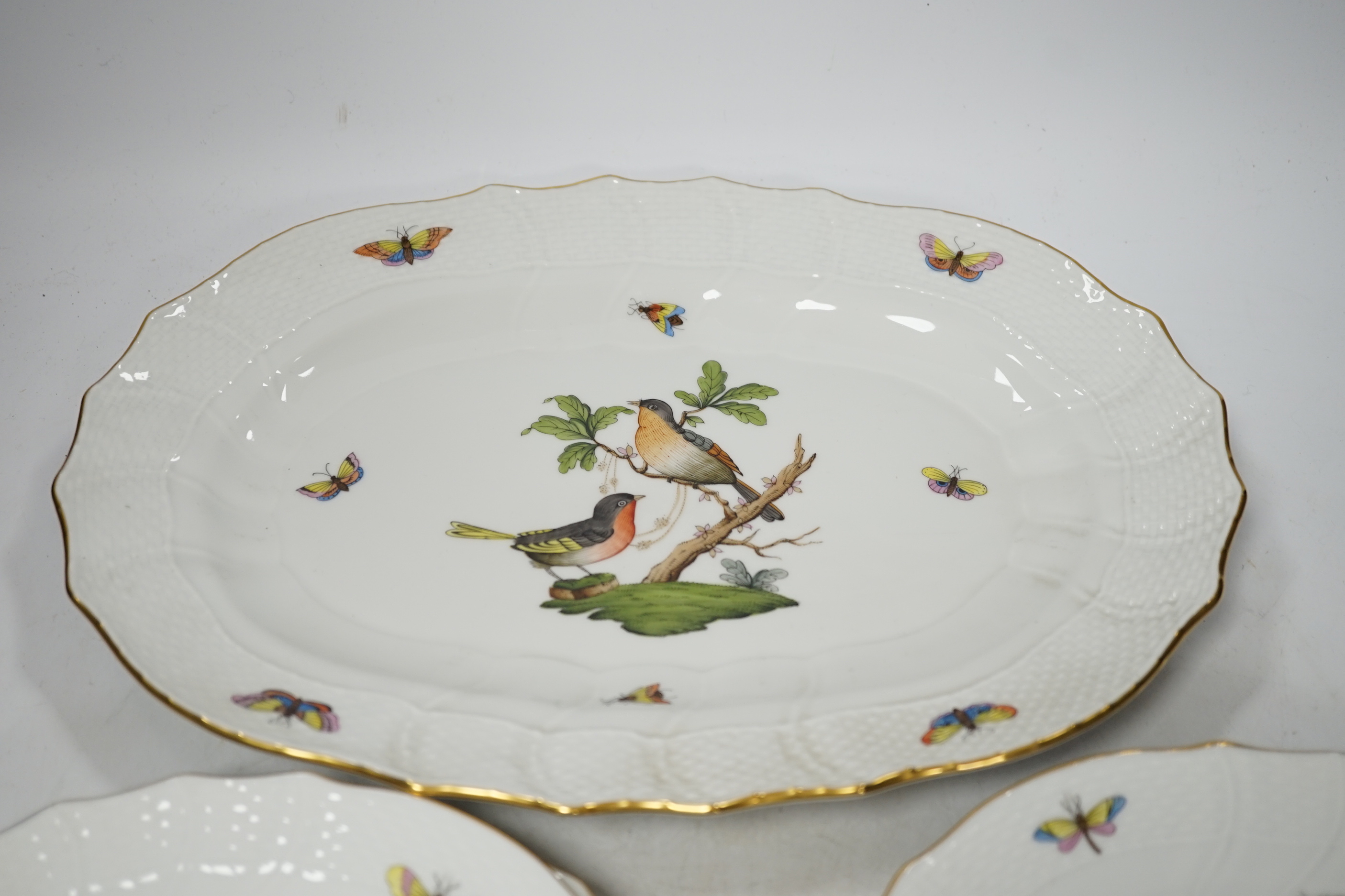 A set of four Herend Rothschild’s birds porcelain dishes and a serving dish (5)